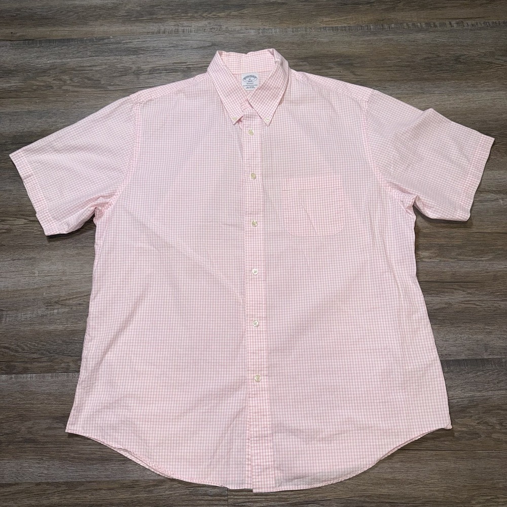 Brooks Brothers Regent Shirt Mens Extra Large Short Sleeve Pink Gingham Pattern